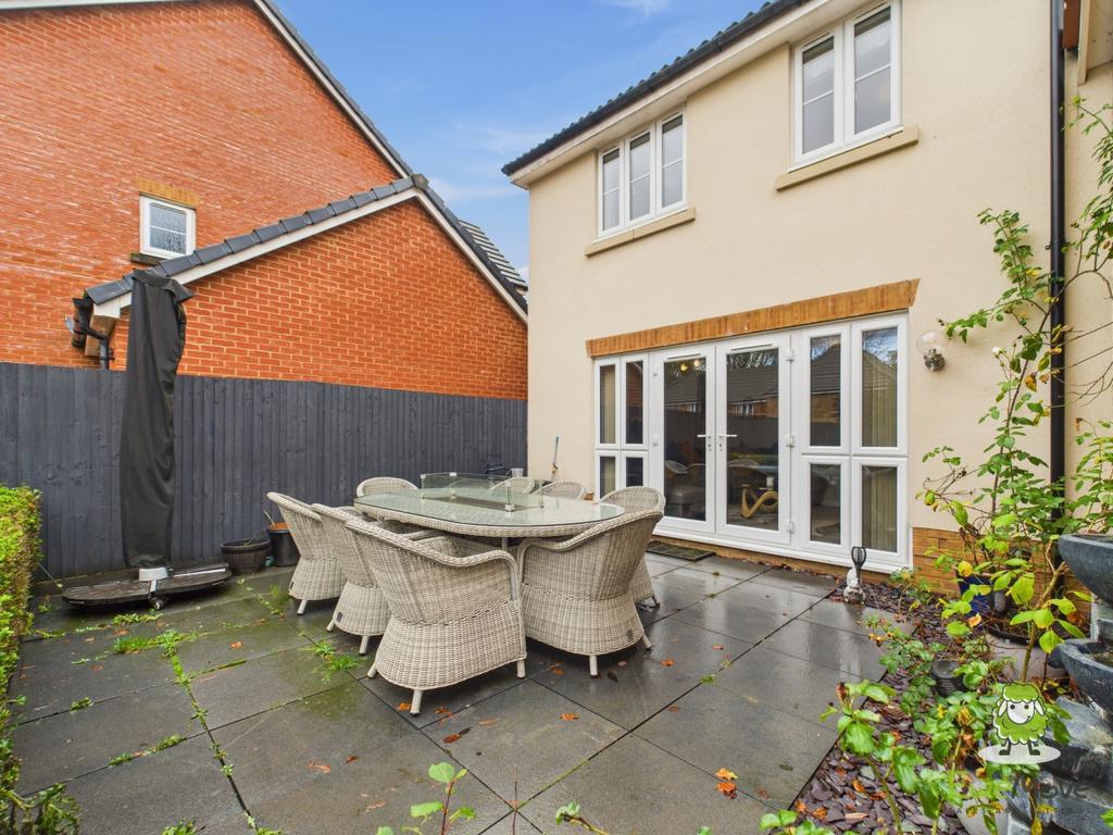 Ewe Move Estate Agents Basingstoke - Longwood Copse
