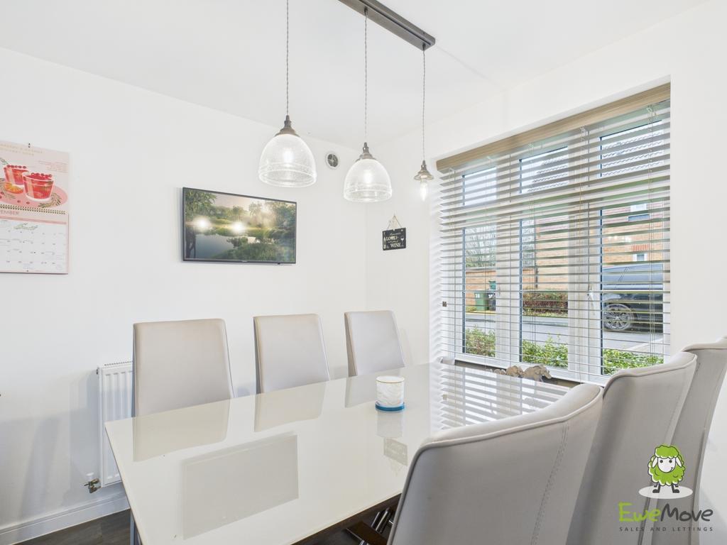 Ewe Move Estate Agents Basingstoke - Longwood Copse