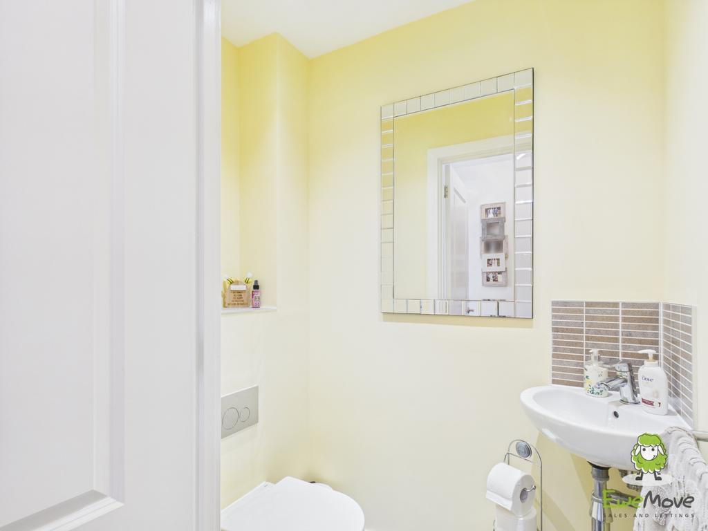 Ewe Move Estate Agents Basingstoke - Longwood Copse