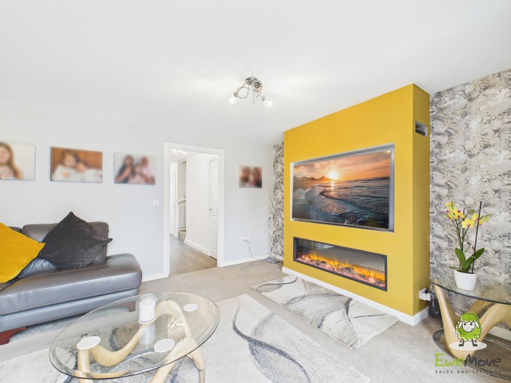 Ewe Move Estate Agents Basingstoke - Longwood Copse