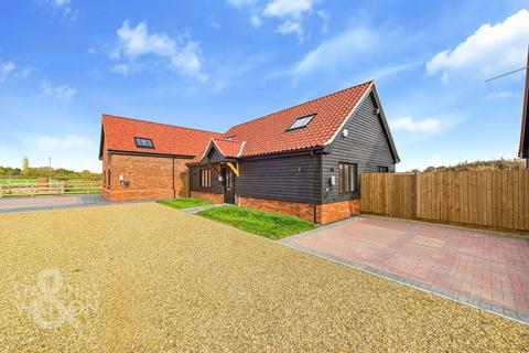 3 bedroom chalet for sale, Mitchells Yard, Mill Road, Winfarthing, Diss