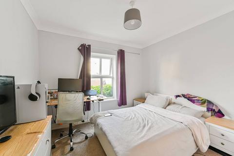 undefined, Appleton Square, Mitcham, CR4