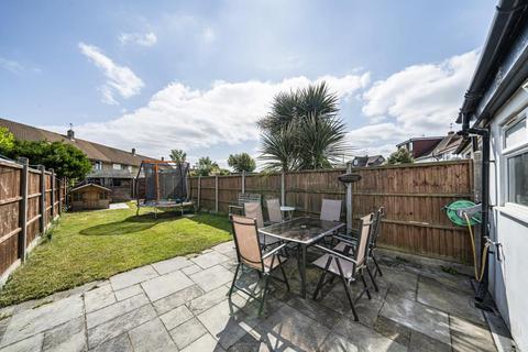 undefined, Sunbury-on-Thames,  Surrey,  TW16