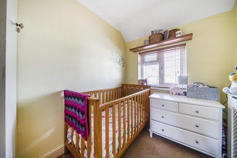 undefined, Sunbury-on-Thames,  Surrey,  TW16