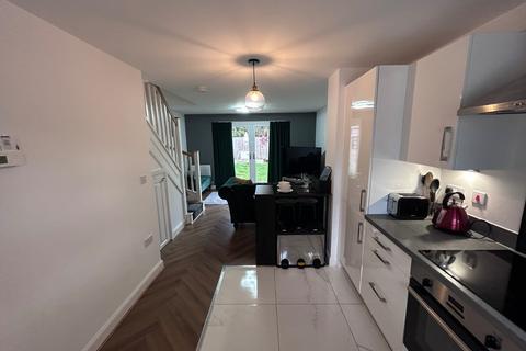 2 bedroom semi-detached house to rent, Spindle Garth, Beverley, East Riding of Yorkshi, HU17