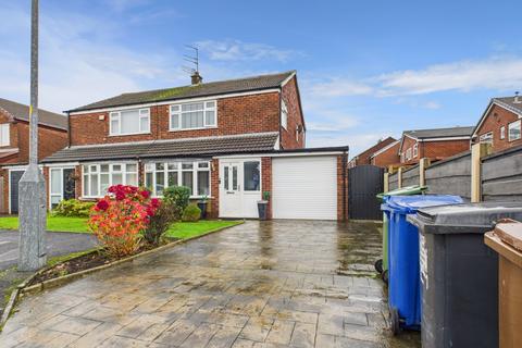 3 bedroom semi-detached house for sale, Charnwood Close, Ashton-under-Lyne, OL6 8UP