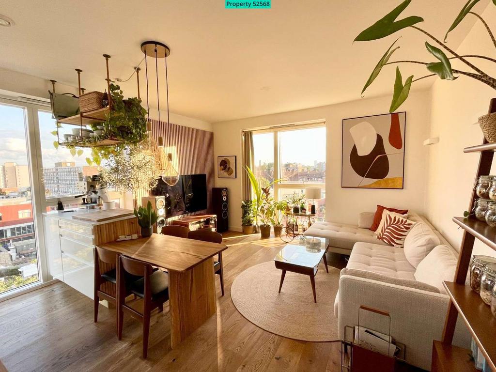 Living Room / Kitchen