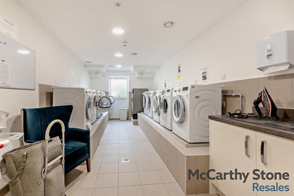 8670576-interior04-800.jpg
