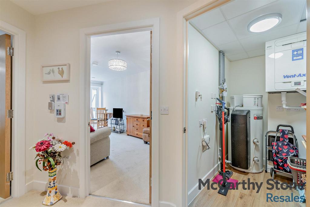 8670576-interior07-800.jpg