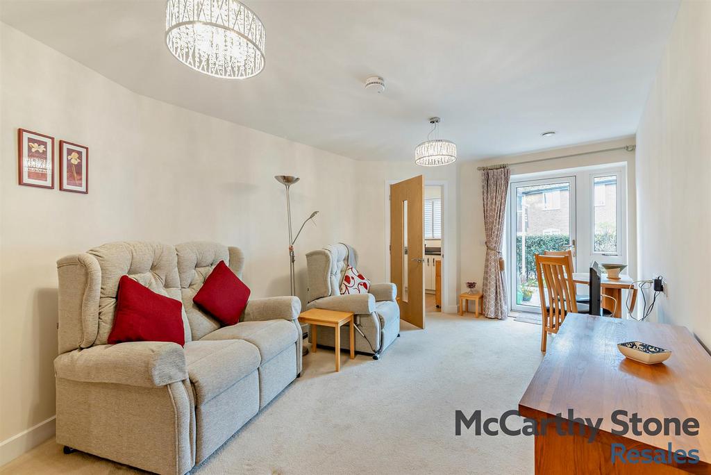 8670576-interior10-800.jpg