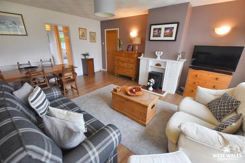 undefined, Meadow Road, Jameston, Tenby
