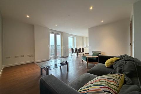 3 bedroom apartment to rent, Sillavan Way, Manchester M3