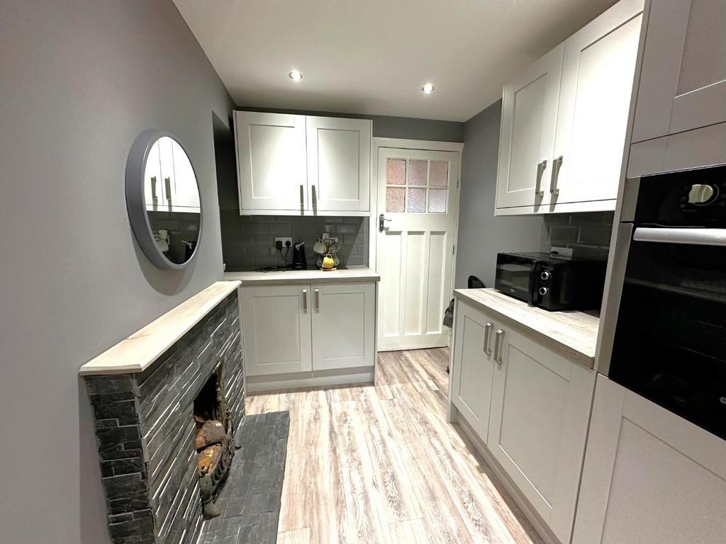 Grace road kitchen 1.JPG