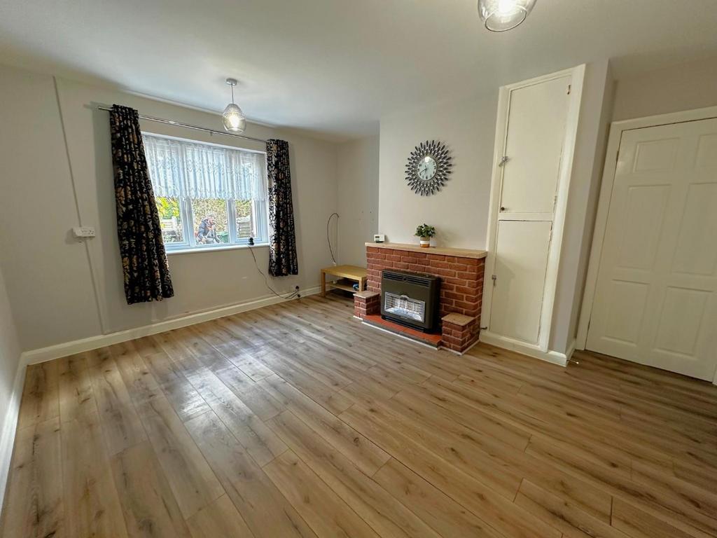 Grace road living room 1.JPG