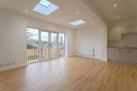 2 bedroom semi-detached bungalow for sale, Pruden Avenue, Lanesfield, Wolverhampton