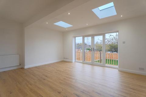 2 bedroom semi-detached bungalow for sale, Pruden Avenue, Lanesfield, Wolverhampton