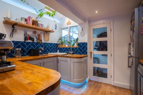 2 bedroom terraced house for sale, Coopers Road, Gravesend, DA11 7AH