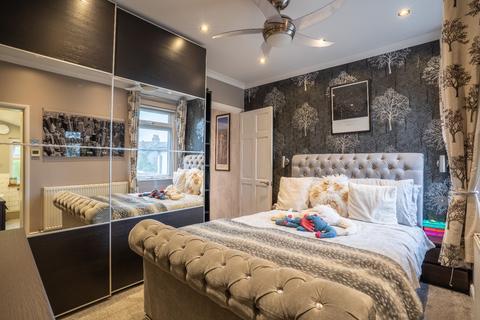 2 bedroom terraced house for sale, Coopers Road, Gravesend, DA11 7AH