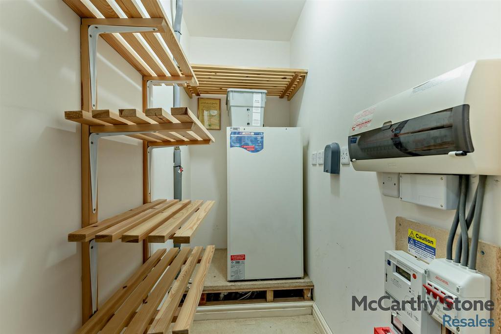 8670688-interior04-800.jpg