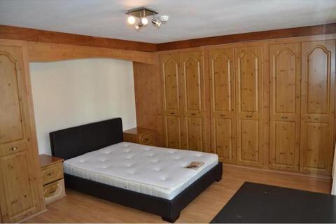 7 bedroom terraced house to rent, Northcote Street, CF24 3BH