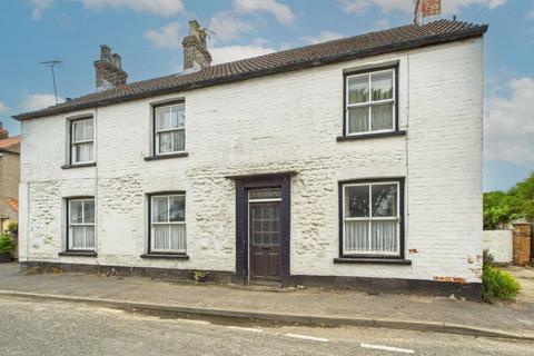 4 bedroom detached house for sale, Front Street, Burton Fleming, YO25 3PR