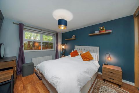 2 bedroom flat for sale, Coppetts Road, London N10