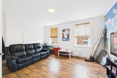2 bedroom apartment for sale, Russell Street, Gloucester, GL1