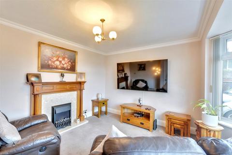 2 bedroom semi-detached house for sale, Highfield Drive, Carlton, Nottingham