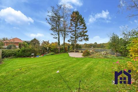 4 bedroom end of terrace house for sale, Washington Lane, Euxton, PR7 6DQ
