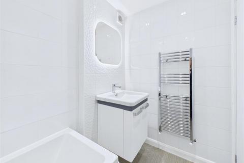 2 bedroom apartment for sale, Cherry Tree Dell, Sheffield