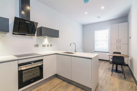 2 bedroom flat to rent, Park Suites, Nottingham NG7