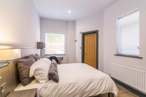 2 bedroom flat to rent, Park Suites, Nottingham NG7