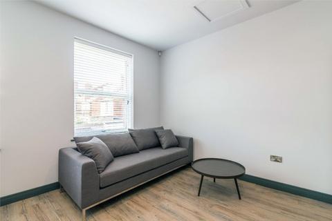 2 bedroom flat to rent, Park Suites, Nottingham NG7