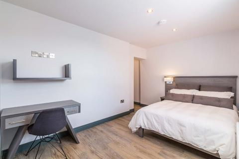 2 bedroom flat to rent, Park Suites, Nottingham NG7