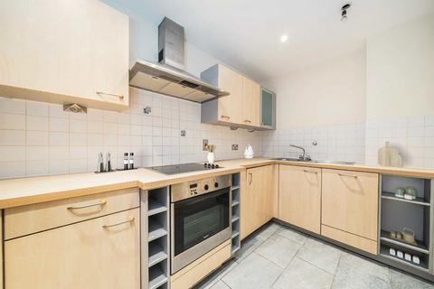 2 bedroom flat for sale, Lordship Lane, London SE22