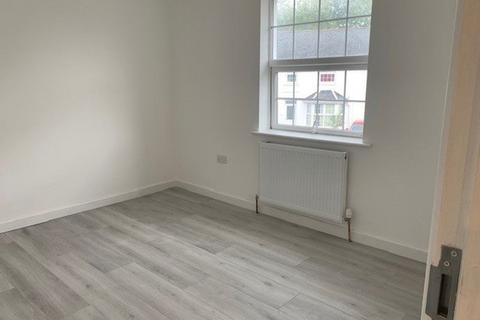 6 bedroom house to rent, Clive Road