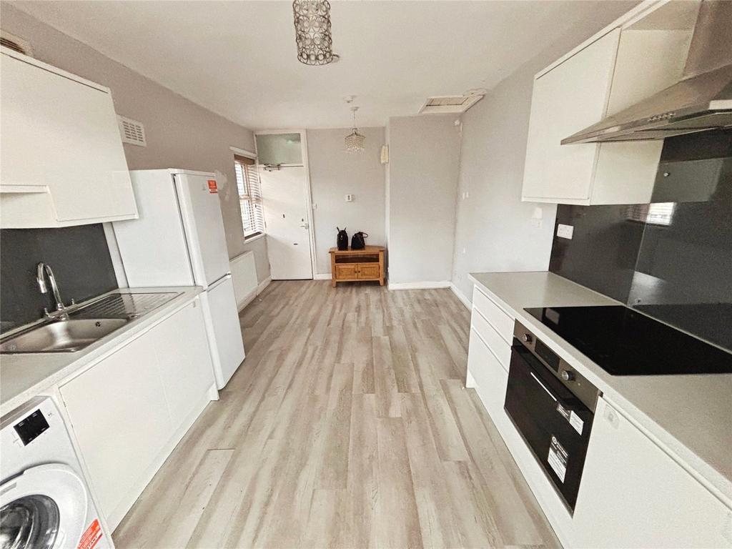 Living/Kitchen