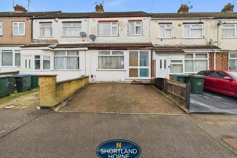 3 bedroom terraced house for sale, Kirkdale Avenue, Holbrooks, Coventry, CV6 4LN