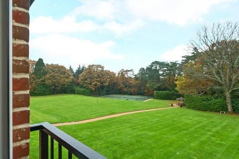undefined, Beacon Crescent, Surrey GU26