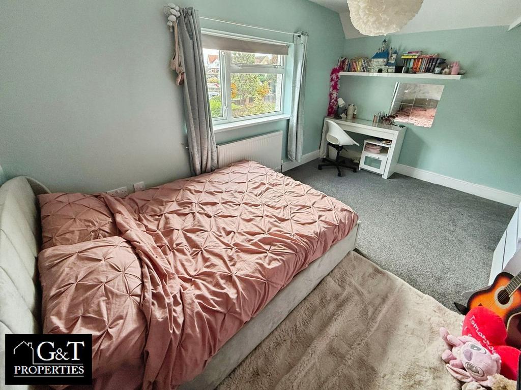 Second bedroom