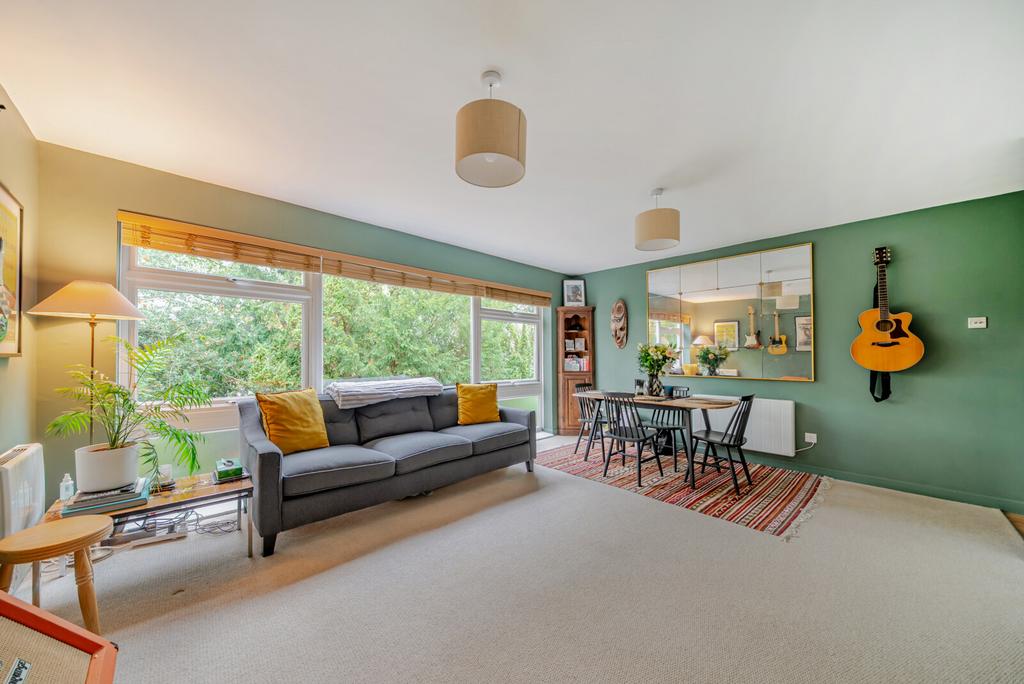 Sitting/Dining Room
