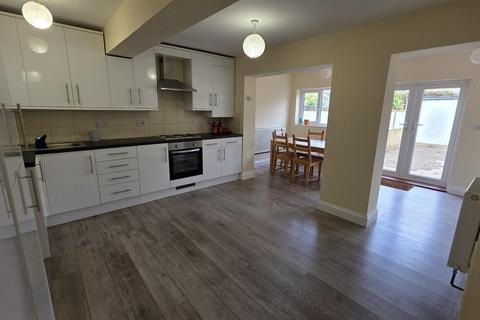 undefined, New Road, Chingford