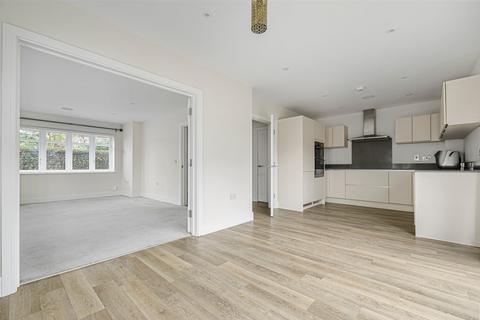 undefined, Worsley Bridge Road, Beckenham, BR3