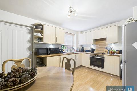 3 bedroom semi-detached house for sale, Hunsworth Lane, Cleckheaton, West Yorkshire, BD19