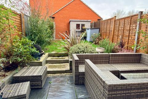 3 bedroom terraced house for sale, Gainsborough Walk, Tewkesbury GL20