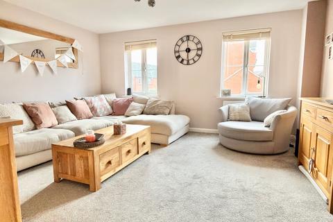 3 bedroom terraced house for sale, Gainsborough Walk, Tewkesbury GL20