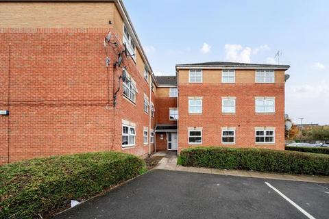 2 bedroom apartment for sale, Botham Drive, SLOUGH