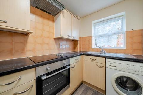 2 bedroom apartment for sale, Botham Drive, SLOUGH