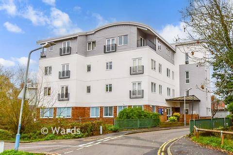 2 bedroom apartment for sale, Hildenbrook House, Tonbridge TN9