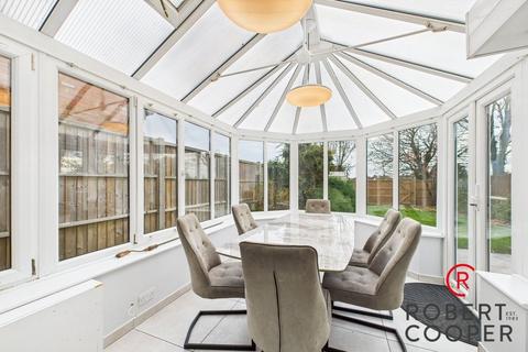 4 bedroom semi-detached house to rent, Coombe Drive, Ruislip, HA4